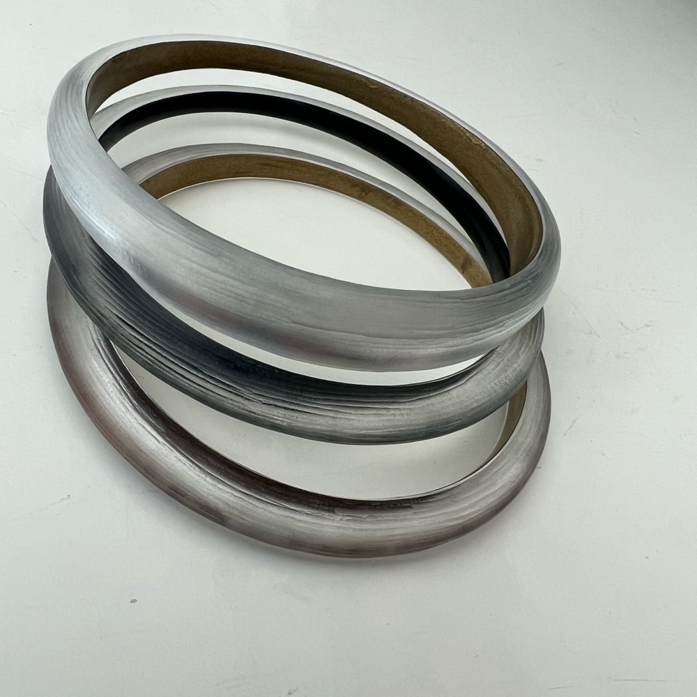 ALEXIS BITTAR set of 3 tapered lucite bangle bracelets